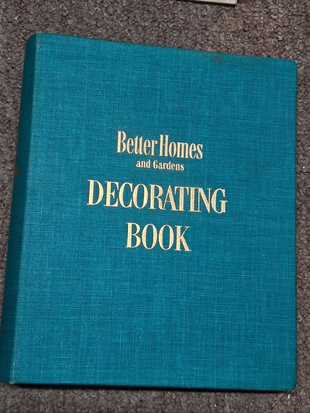 Vintage Better Homes and Gardens House Decorating Book. Gorgeous Condition
